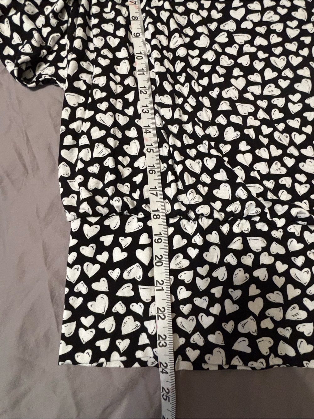 Chico’s Size 2 (US Large) Black White Heart Print 3/4 Sleeve Stretch Knit Top - Picture 9 of 13